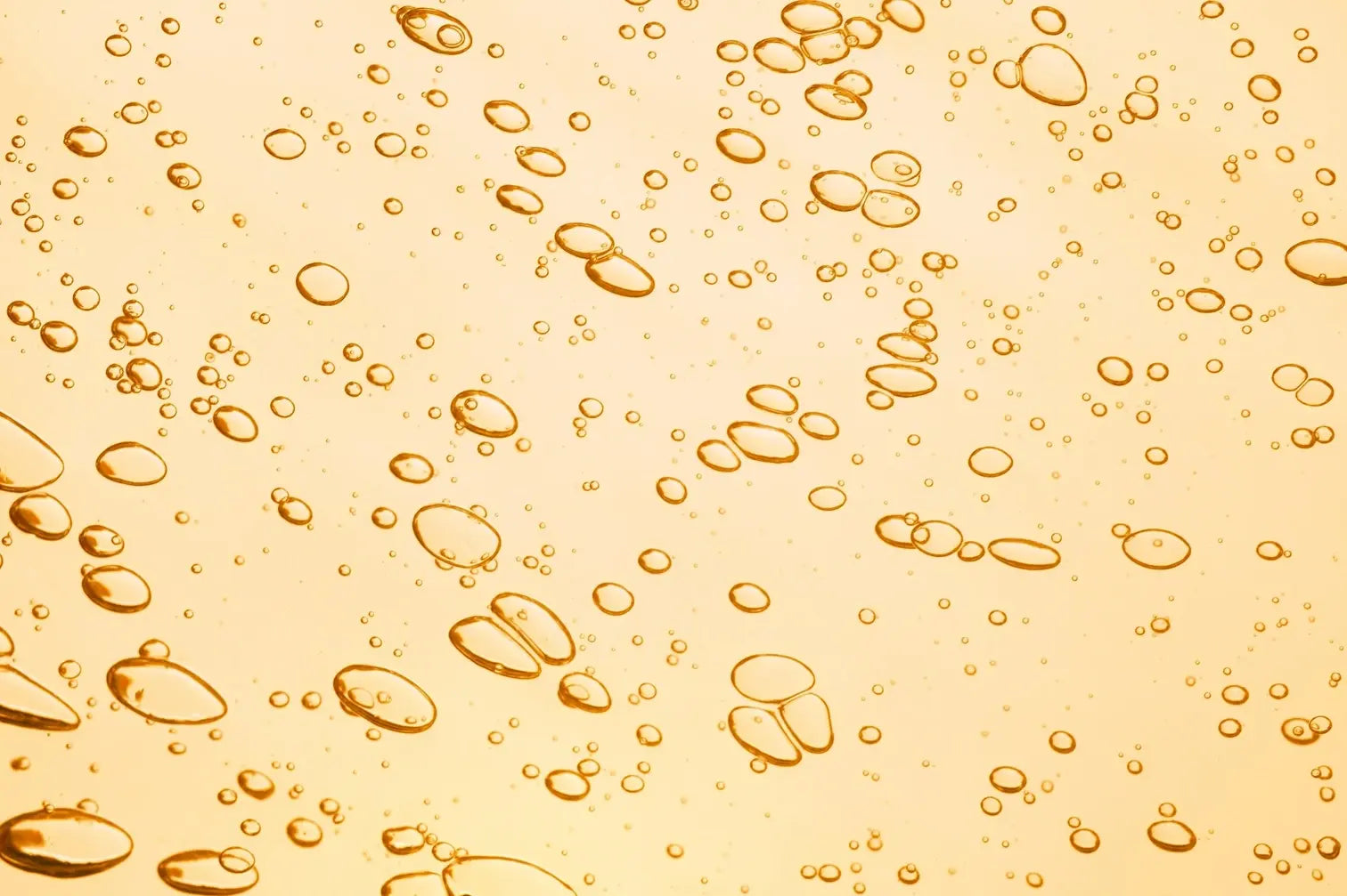 Mineral Oil: Facts, Myths, and Effects on Skin