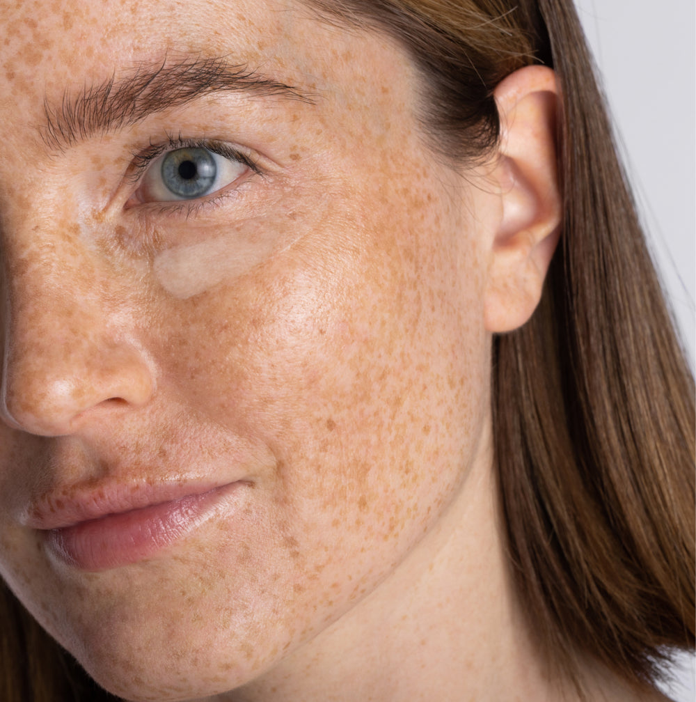 EYE application shot, sheer tint and untinted