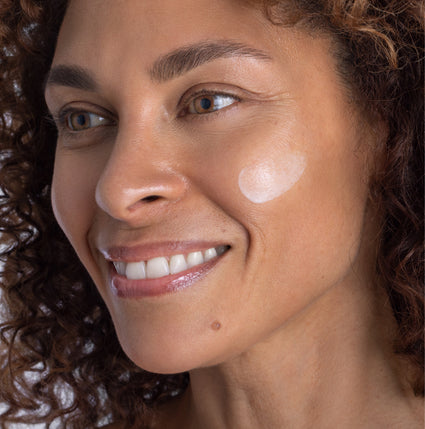 FACE Application shot - sheer tint and untinted